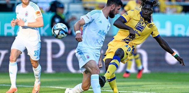 Slovan Bratislava tapti 1-3 (0-2) fyri DAC 1904 ígjár
