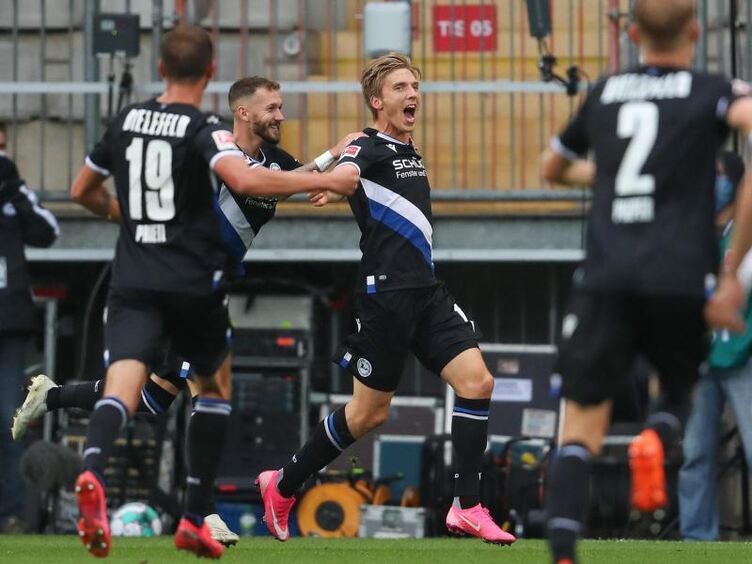 Jóan Símun Edmundsson er fyrsti føroyingurin, ið skorar mál í einari topp 5 liga í Evropa